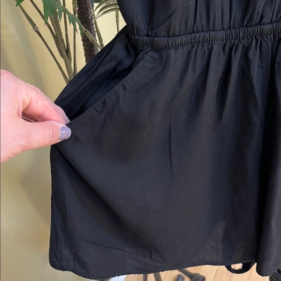 Divided, size 6, black romper with pockets - Picture 4 of 7